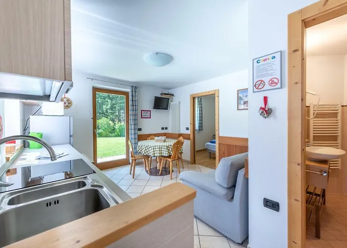 Cleva Dolomiti アパート カナツェーイ